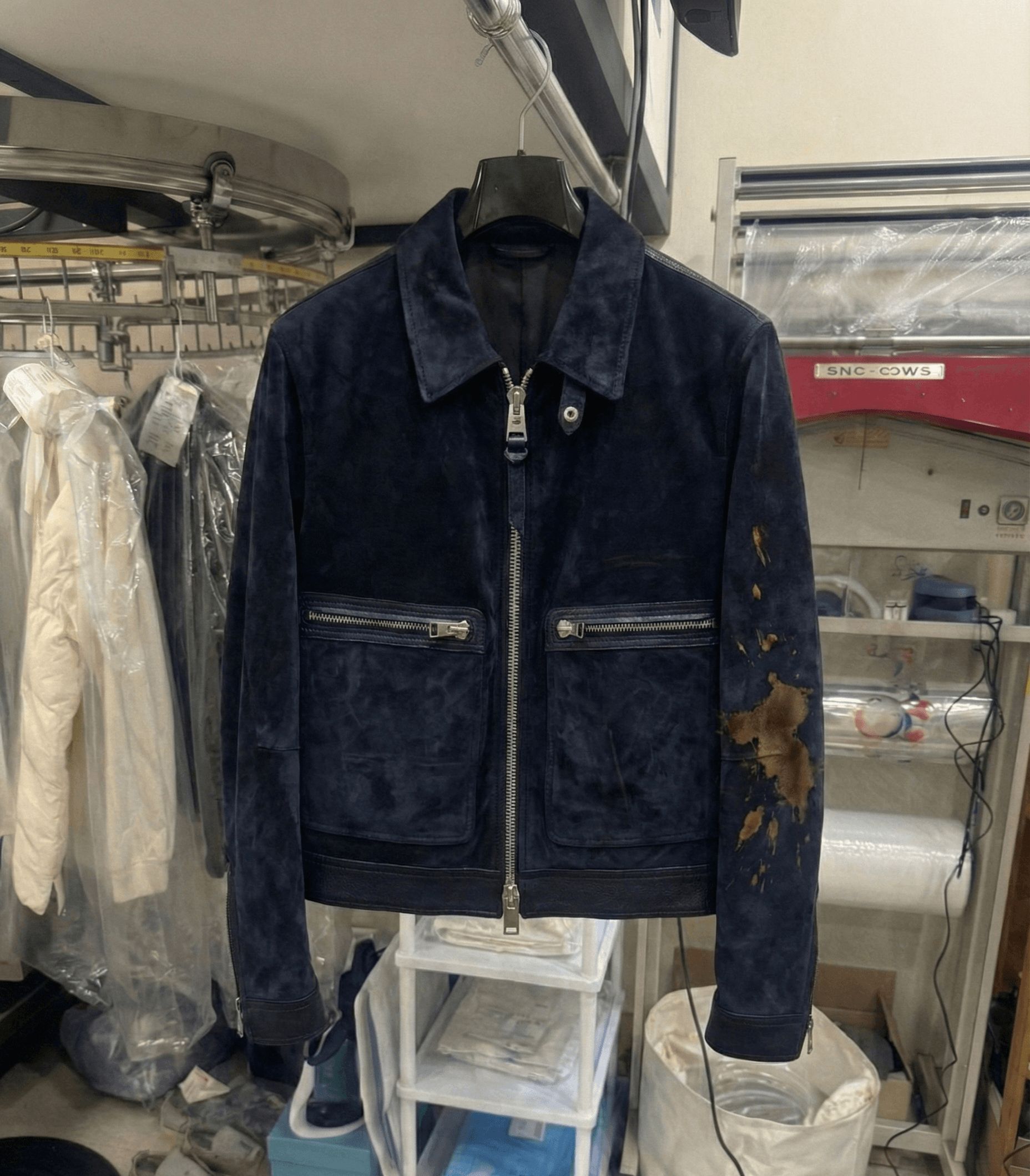 스웨이드 자켓 세탁 전